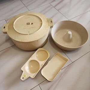 Littonware and Anchor Hocking 3 Pcs Microware Set Cake Casserole Egg